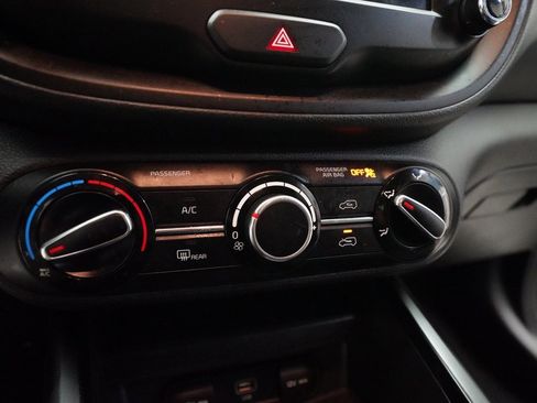 Certified 2023 Kia Soul LX w/ LX Technology Package image 20