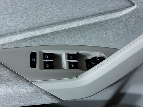 Used 2019 Volkswagen Jetta S w/ Driver Assistance Package FWD image 21