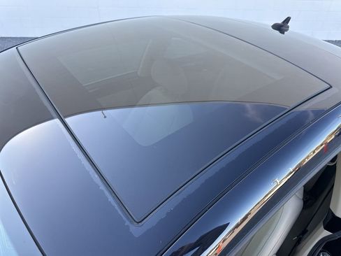 Used 2018 Volkswagen Beetle 2.0T SE w/ SE Premium Package image 30