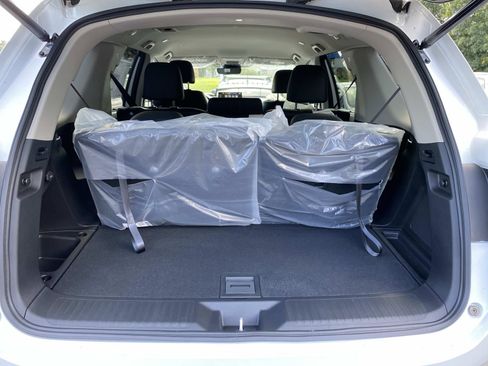 New 2025 Honda Pilot EX-L image 6