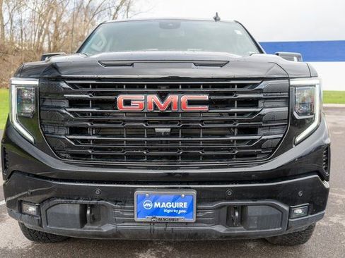 Used 2025 GMC Sierra 1500 Elevation w/ Elevation Premium Package image 3