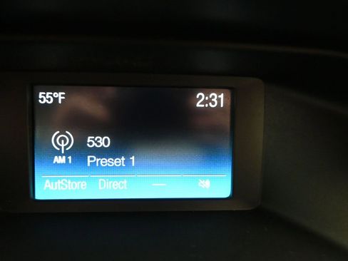 Used 2015 Ford Focus SE image 11