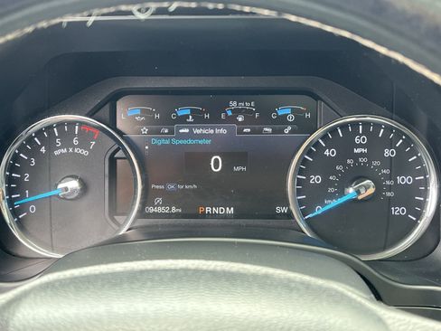 Used 2018 Ford Expedition Max Platinum AWD/4WD image 17