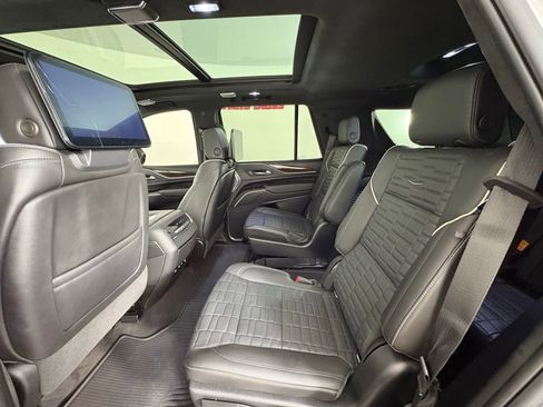 Used 2022 Cadillac Escalade Sport Platinum AWD/4WD image 48