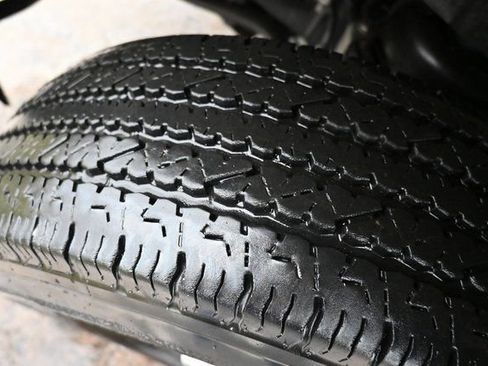 Used 2024 Chevrolet Express 2500 w/ Driver Convenience Package image 9