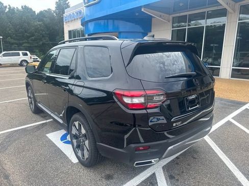 New 2026 Honda Pilot Elite image 4