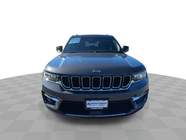 Used 2023 Jeep Grand Cherokee 4WD 4xe image 3