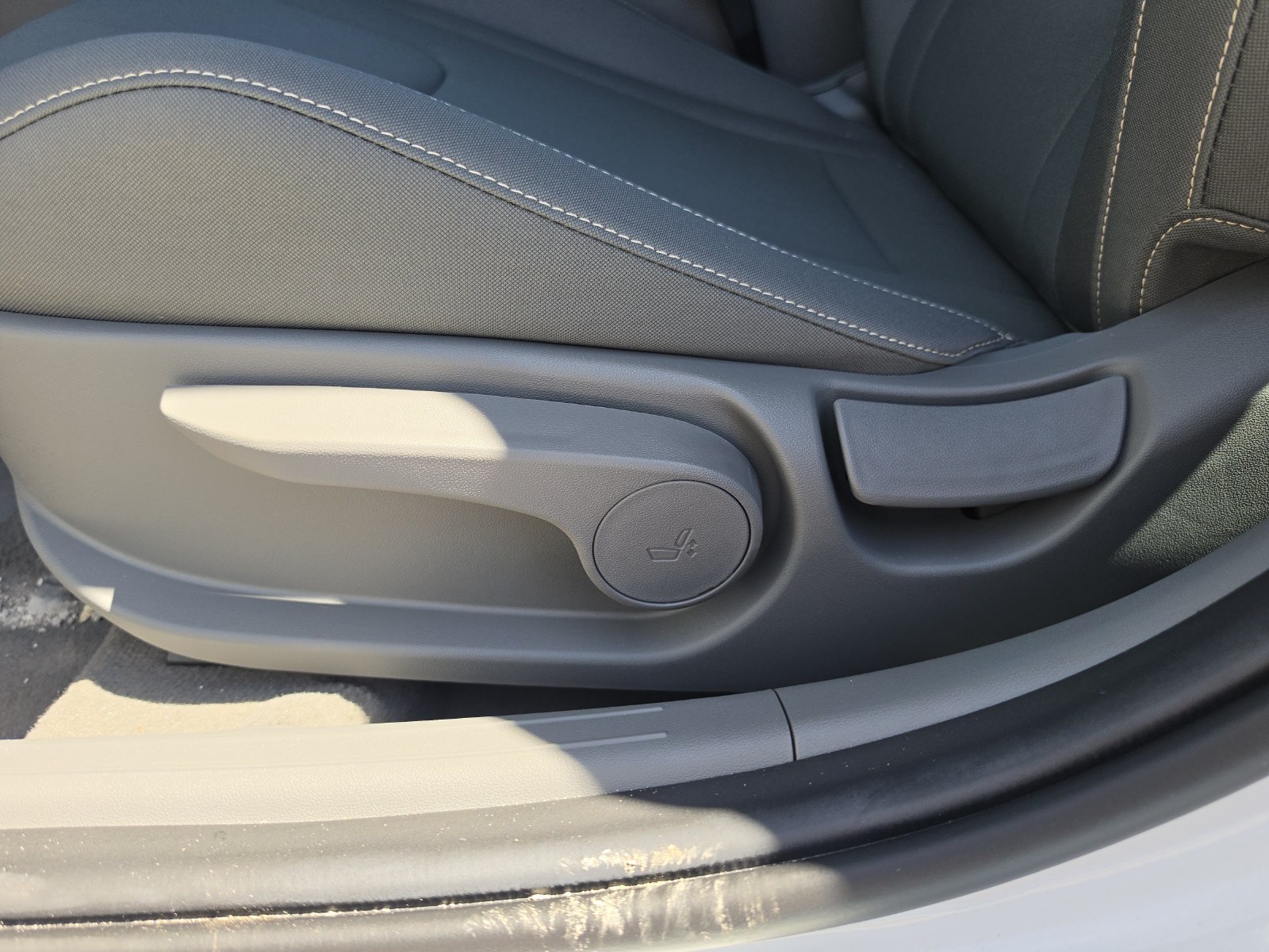 New 2026 Hyundai Elantra Sport FWD image 20