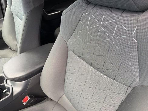 Used 2025 Toyota RAV4 XLE w/ Convenience Package image 21