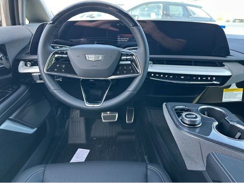 New 2026 Cadillac Optiq Sport 2 image 7