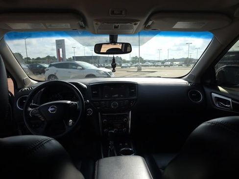 Used 2015 Nissan Pathfinder Platinum w/ Cargo Package FWD image 14
