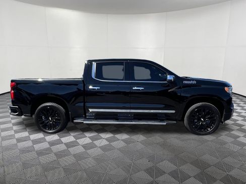 Used 2024 Chevrolet Silverado 1500 High Country w/ High Country Premium Package AWD/4WD image 7