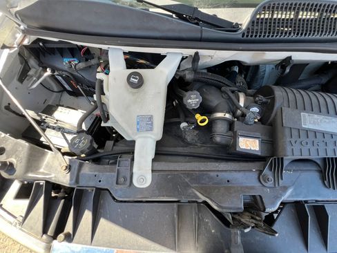 Used 2014 GMC Savana 2500 RWD image 23