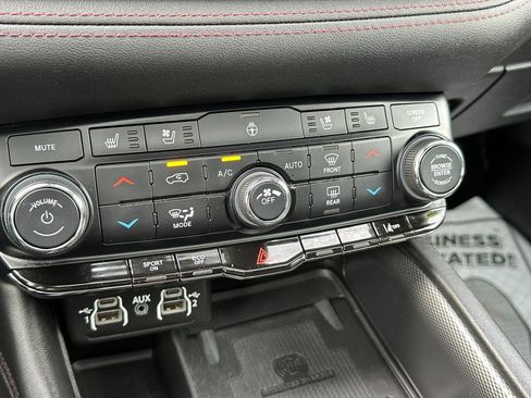 Certified 2022 Dodge Durango R/T image 29