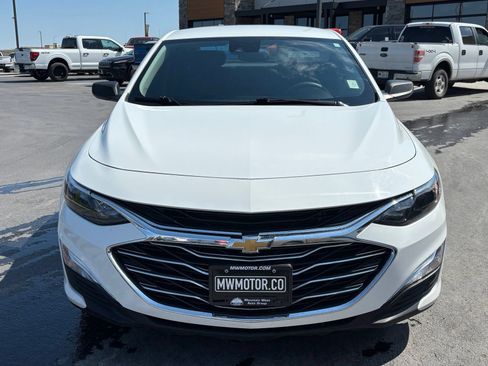 Used 2024 Chevrolet Malibu LS FWD image 2