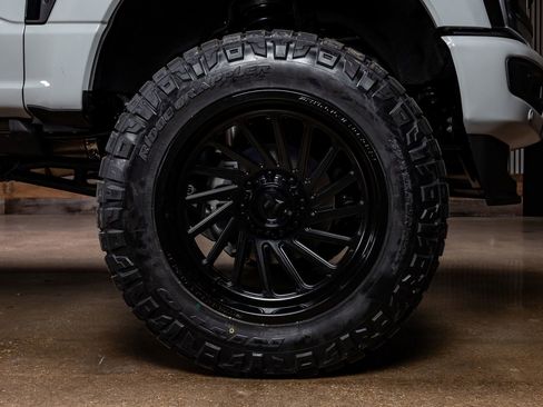 Used 2026 Ford F250 Platinum image 12