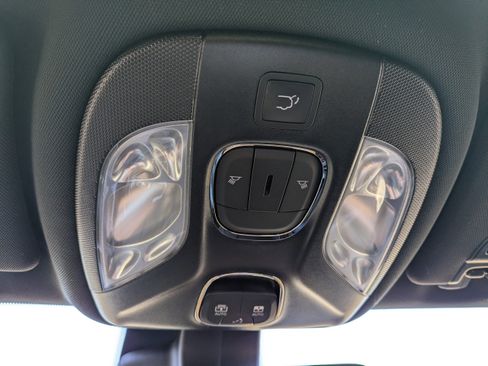 New 2026 Jeep Compass Latitude w/ Sun and Sound Group image 25