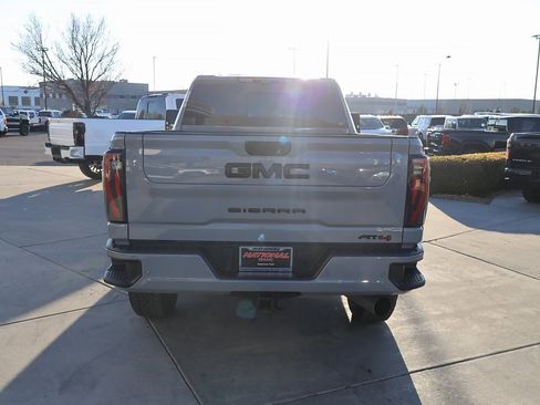 Used 2024 GMC Sierra 3500 AT4 w/ AT4 Premium Plus Package image 5