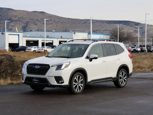 Certified 2023 Subaru Forester Limited image 8