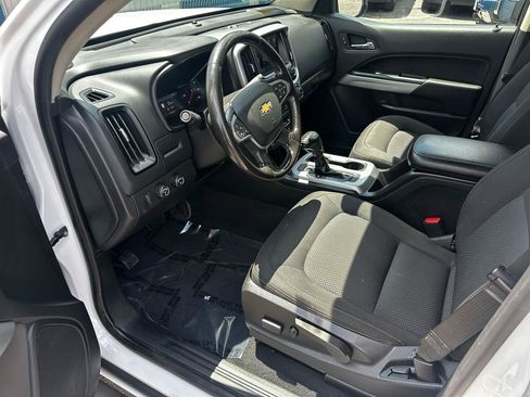 Used 2020 Chevrolet Colorado LT w/ Colorado RST Special Edition AWD/4WD image 10