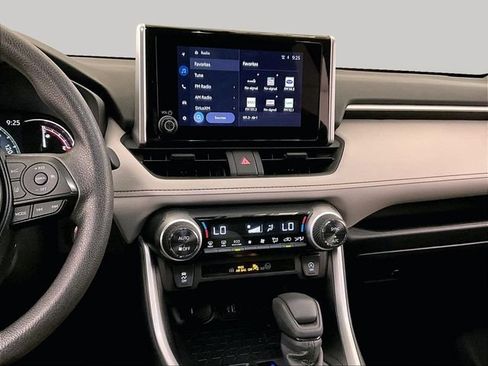 Used 2025 Toyota RAV4 XLE w/ Convenience Package AWD/4WD image 6