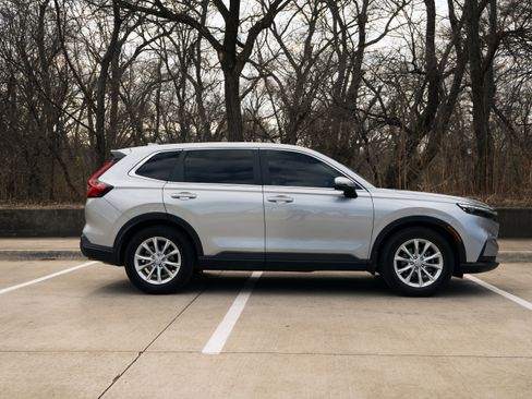 Used 2024 Honda CR-V EX-L image 10