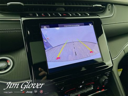 New 2025 Jeep Grand Cherokee Altitude image 39