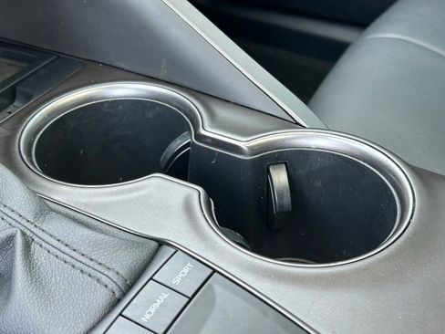Used 2023 Toyota Camry SE w/ Convenience Package FWD image 33