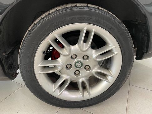 Used 2002 Jaguar XK8 XK8 2dr Convertible image 11