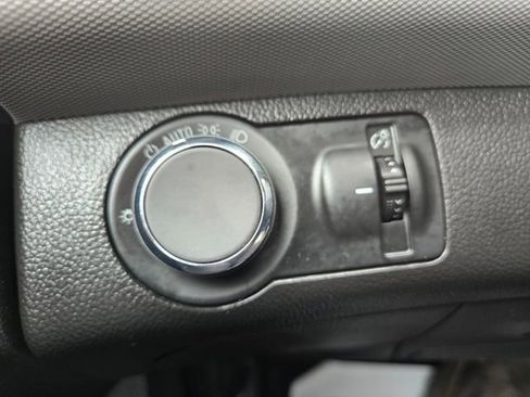 Used 2020 Chevrolet Sonic LT FWD image 23