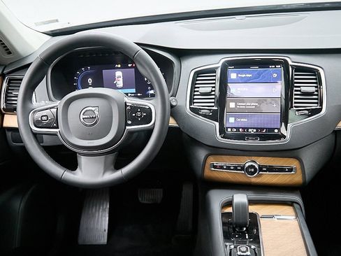 Used 2023 Volvo XC90 B6 Plus w/ Protection Package Premier image 27