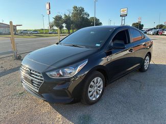 Used 2022 Hyundai Accent SE FWD video 1