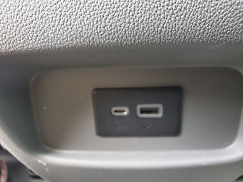 Certified 2023 Cadillac XT5 Premium Luxury w/ LPO, Floor Liner Package image 49