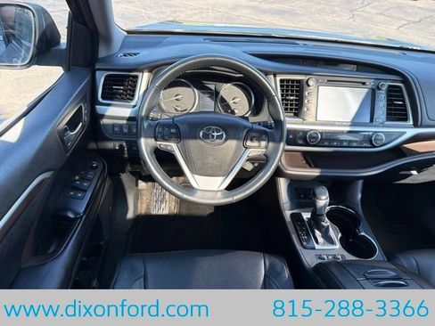 Used 2016 Toyota Highlander Limited Platinum AWD/4WD image 23