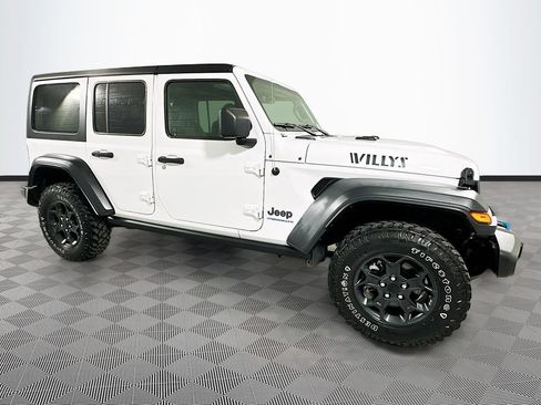 Used 2023 Jeep Wrangler Unlimited w/ 8.4" Radio Group AWD/4WD image 8