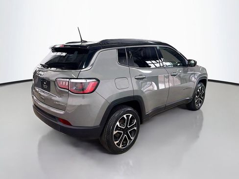 Used 2023 Jeep Compass Limited AWD/4WD image 9