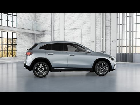 Certified 2026 Mercedes-Benz GLA 250 4MATIC image 12