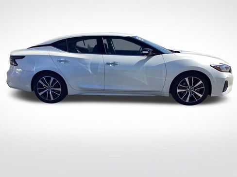 Used 2023 Nissan Maxima SV w/ Floor Mat Group FWD image 11