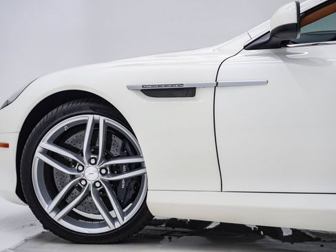 Used 2016 Aston Martin DB9 GT RWD image 16