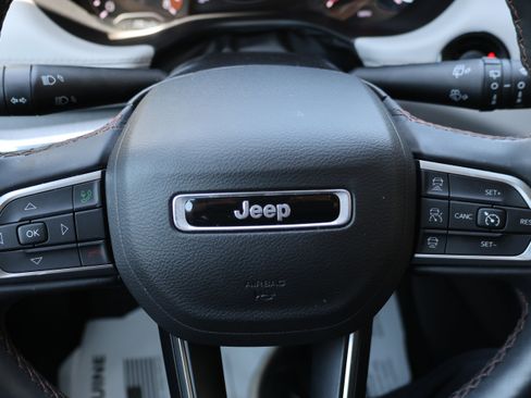 Used 2022 Jeep Compass Limited AWD/4WD image 24