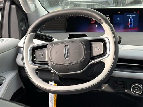 New 2026 Lincoln Navigator L Black Label image 34