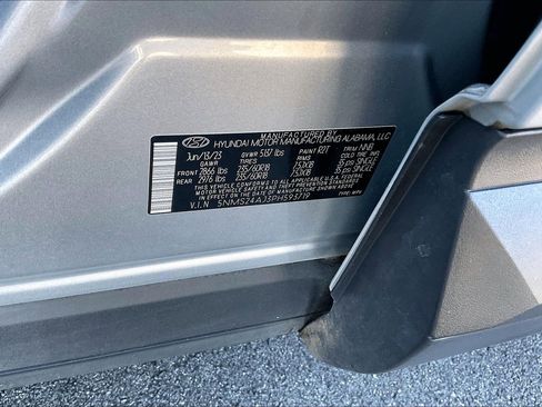 Used 2023 Hyundai Santa Fe SEL image 19