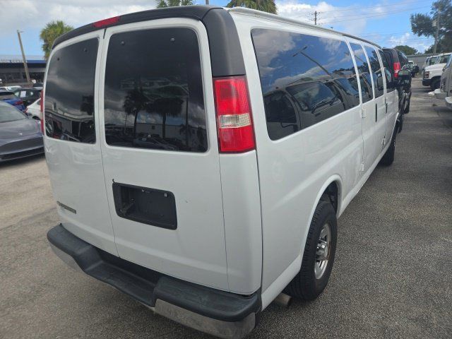 Used 2019 Chevrolet Express 3500 LT w/ LT Preferred Equipment Group RWD image 6