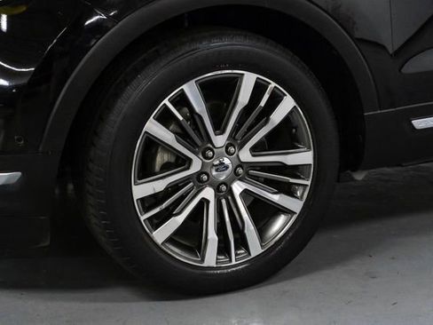 Used 2018 Ford Explorer Platinum image 55