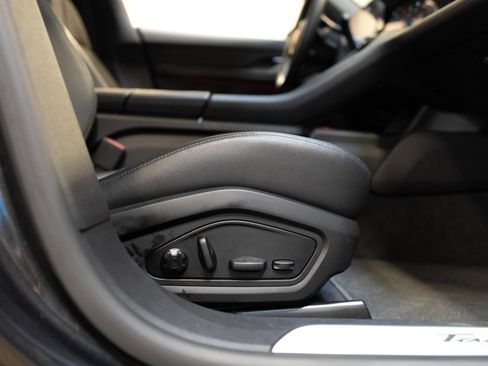 Used 2025 Porsche Taycan RWD image 87