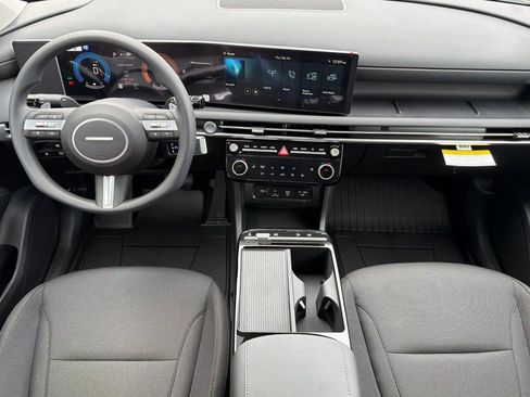 New 2026 Hyundai Tucson SEL image 11