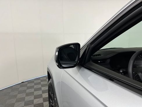 Used 2026 Jeep Grand Cherokee Altitude AWD/4WD image 14