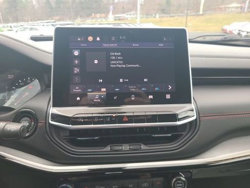 Used 2022 Jeep Compass Trailhawk w/ Trailhawk Convenience Group image 13