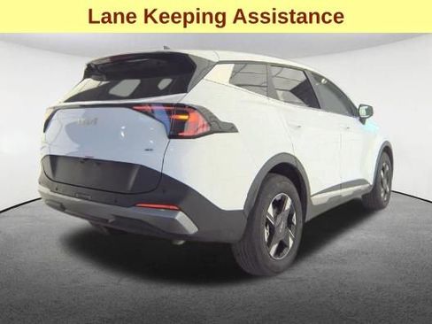 Used 2026 Kia Sportage LX w/ LX Convenience Package AWD/4WD image 5