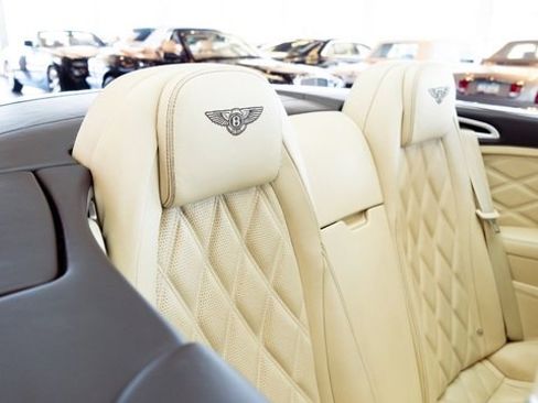 Used 2015 Bentley Continental GT V8 S image 28